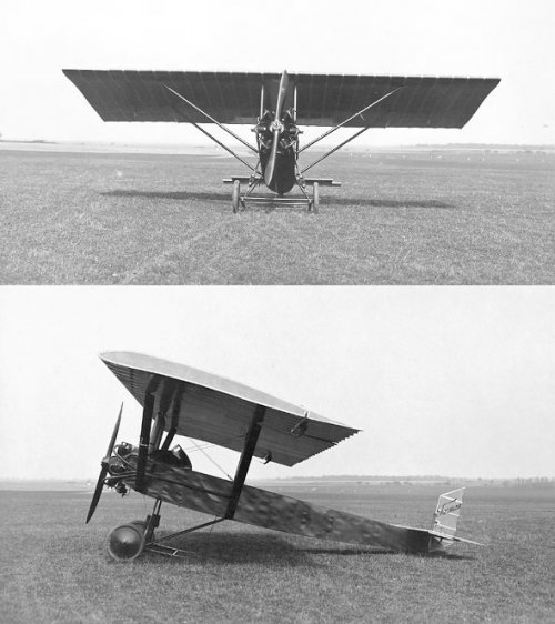 F210 'La Carte Postale'.jpg