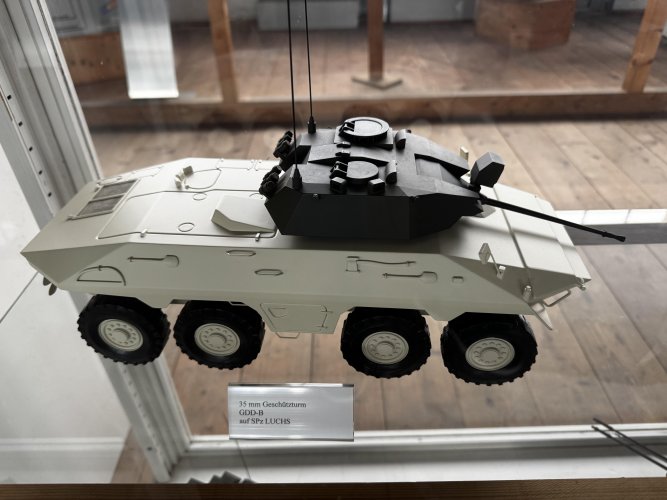 another-photo-dump-swiss-military-museum-plastic-models-and-v0-q30482c4phtf1.jpg