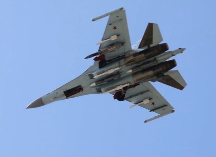 Su-35S well armed.jpg