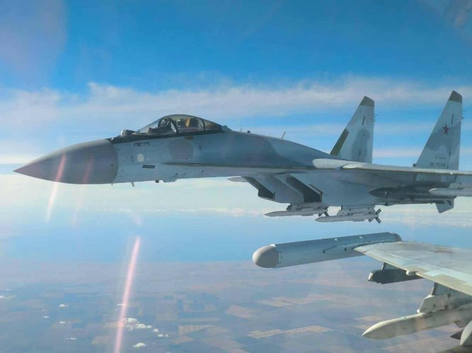 Su-35S 2025  1.jpg