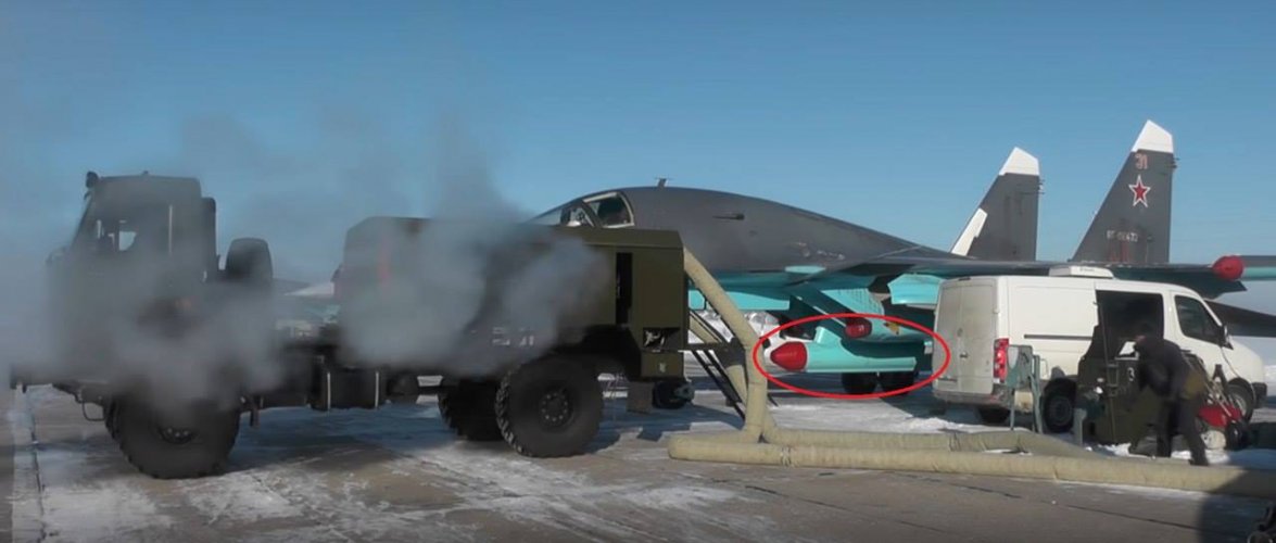 Su-34 sa SAP-14 Tarantul.jpg