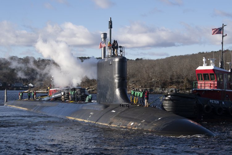 USS_Iowa_(SSN_797)_delivery.jpg