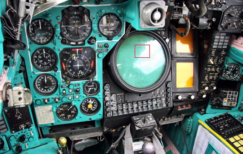 Cockpit_of_Mikoyan-Gurevich_MiG-31_(8) target in PPS mode.jpg