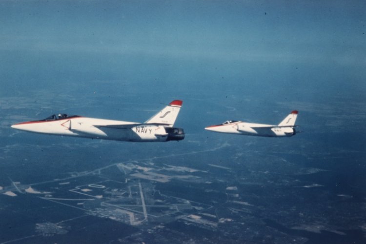 20251126__Grumman_F-11_Tiger_Rohr_Trust_reverser_SDASM_Flickr_Archive_002.jpg