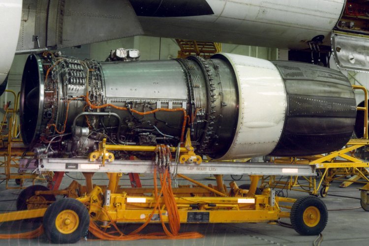 B-1A_engines_(cropped).jpg