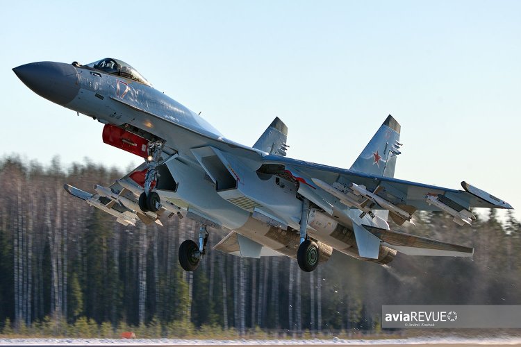 Su-35S 17 red.jpg