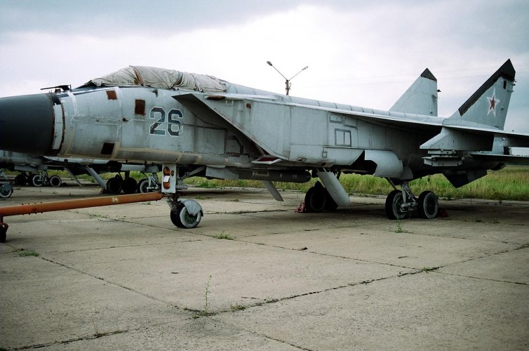 MiG-31 26 blue APP-46TD.jpeg