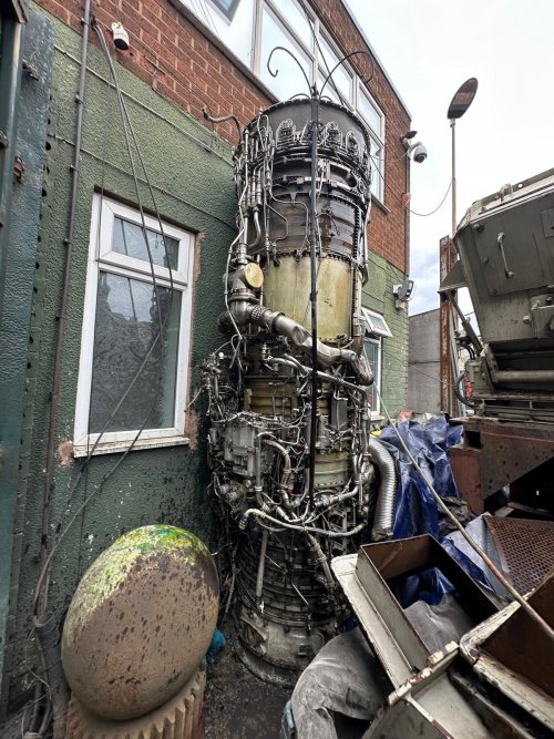 WhatsApp Image 2025-12-04 at 20.28.40 (6).jpeg