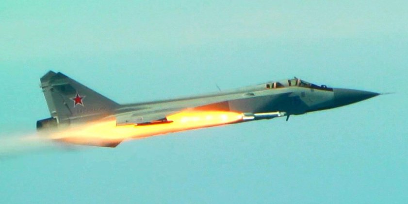 MiG-31BM launches R-74.jpg