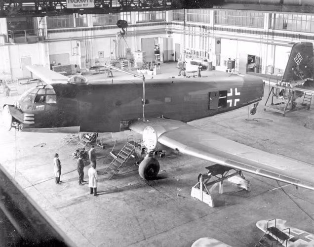 20251225_Junkers Ju 352_FlugRevue_KdL_004.jpg