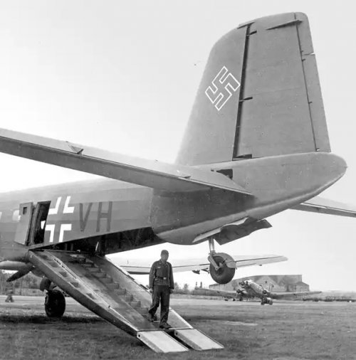 20251225_Junkers Ju 352_FlugRevue_KdL_009.jpg