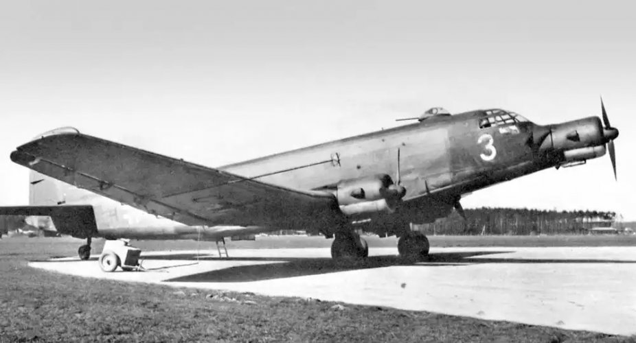 20251225_Junkers Ju 352_FlugRevue_KdL_011.jpg