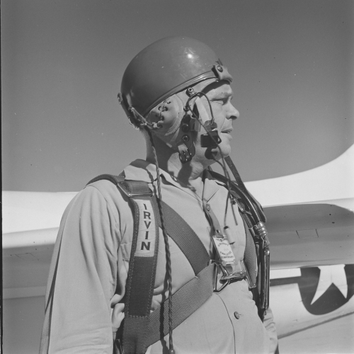 Douglas_Jet_J_R_Eyerman_1949-12-12_JwE1V2uJw3bBdA.png