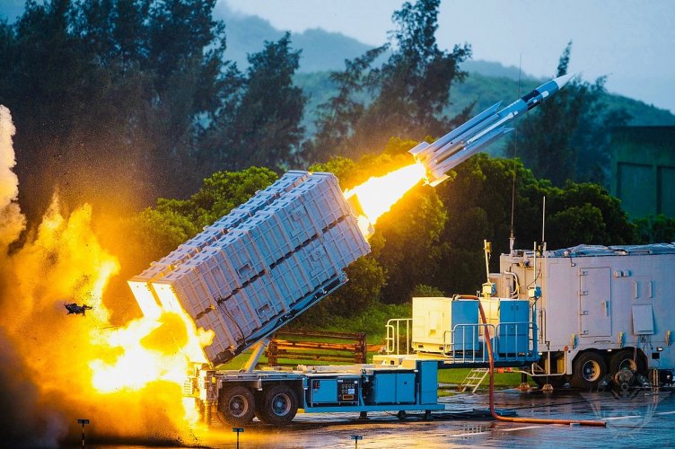 HF-3_ASCM_fired_from_TEL_system.jpg