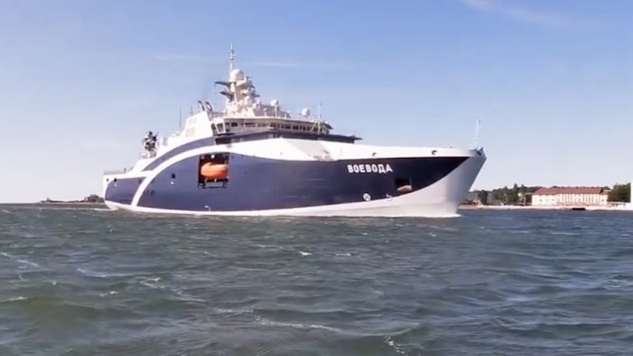 PUTIN-YACHT.jpg