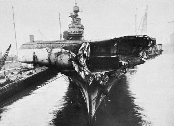 Illustrious bow damage 1942.jpg