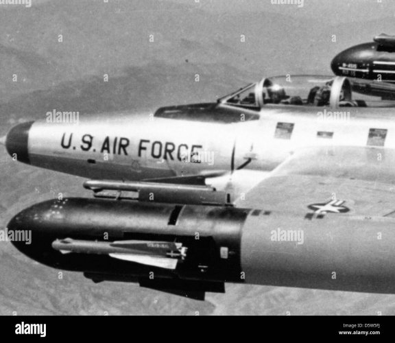 the-northrop-f-89h-45-no-scorpion-was-an-all-weather-interceptor-aircraft-D5W5FJ.jpg