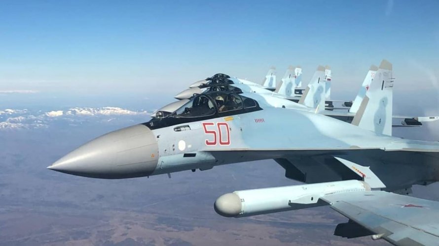 Su-35S formation.jpg