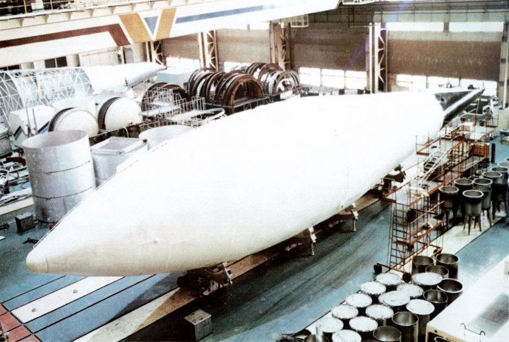 maks tank2_1991x1341.jpg