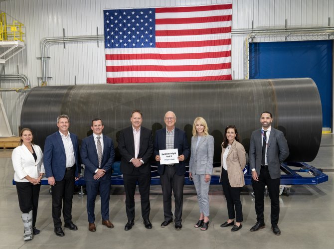 3-US-Senator-Cramer-alongside-the-Sentinel-Flight-test-5-stage-I-case-visit-10-16-2025.jpg