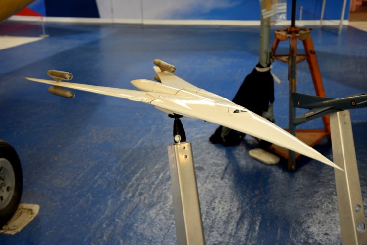 Vickers_Type_010_Swallow_(50096142993).jpg