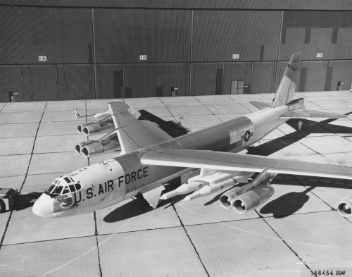 B-52H With Skybolt Rollout - 5 January 1961.jpg