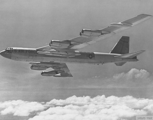 B-52H With Skybolt.jpg