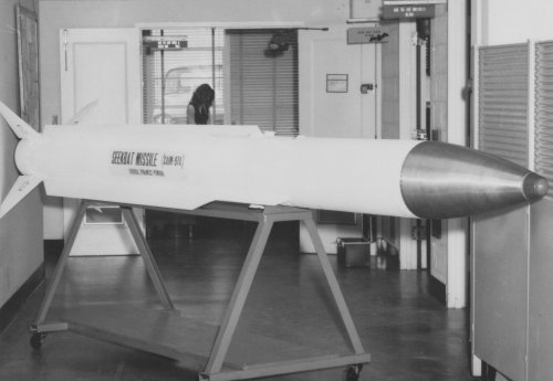 XAIM-97A SEEKBAT - 1972 - 182069.jpg