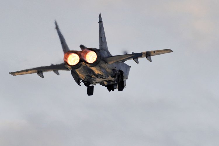 MiG-31BM take off 1.jpg
