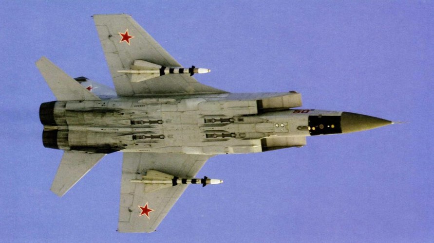 MiG-31 with R-40TD -UL.jpg