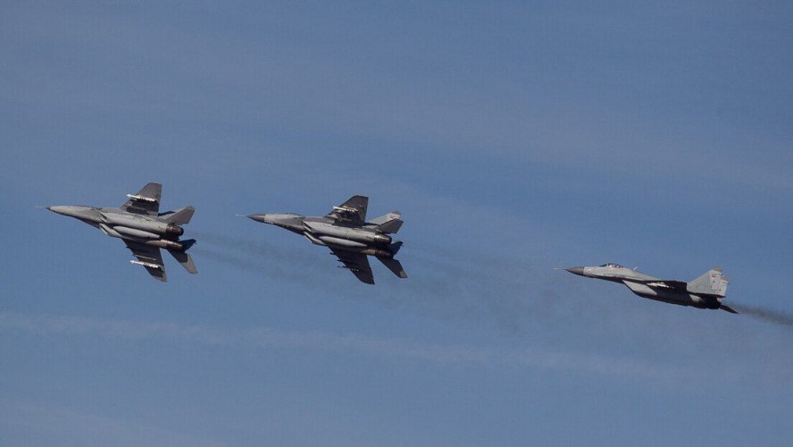 NL-18 and  L-18 with  UZR-60 and UZR-73.jpg