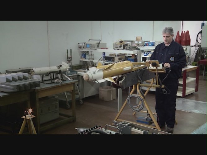 R-73E na ispitno-mernoj stanici u VZ MoST.jpg