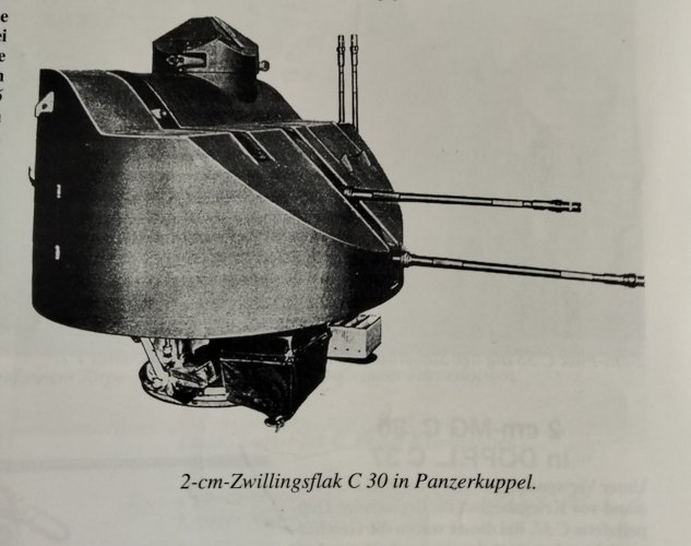 2 cm-MG C 30 in Dopp.L. mit Panzerkuppel.jpg