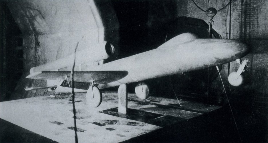 EF126 MODEL.jpg