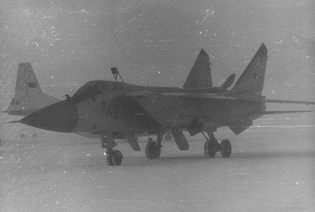MiG-31 1988 1.jpg