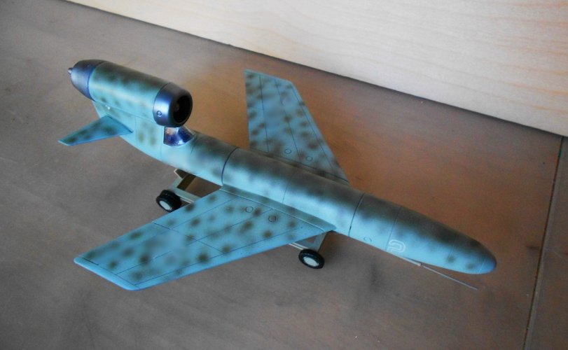 Daimler-Benz_готовая модель (3).jpg