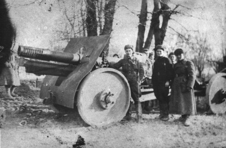 152-mm-gaubica-km-03.jpg