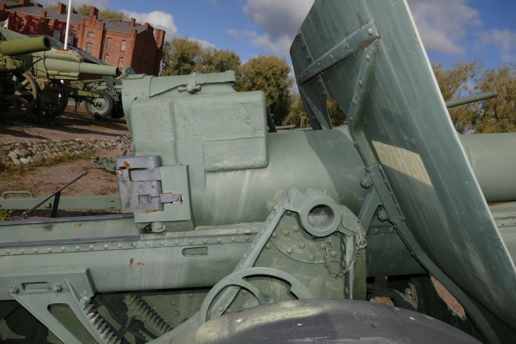 152-mm-gaubica-km-07.jpg