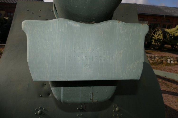 152-mm-gaubica-km-08.jpg