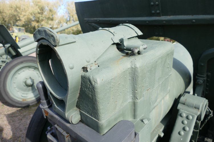 152-mm-gaubica-km-10.jpg