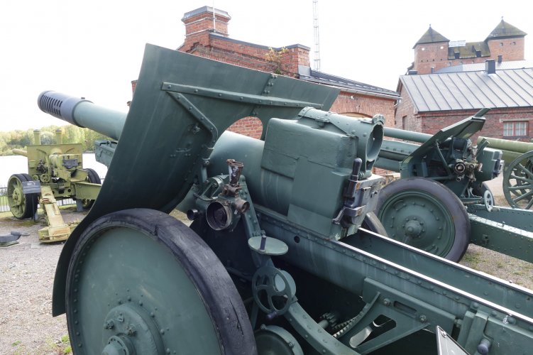 152-mm-gaubica-km-11.jpg