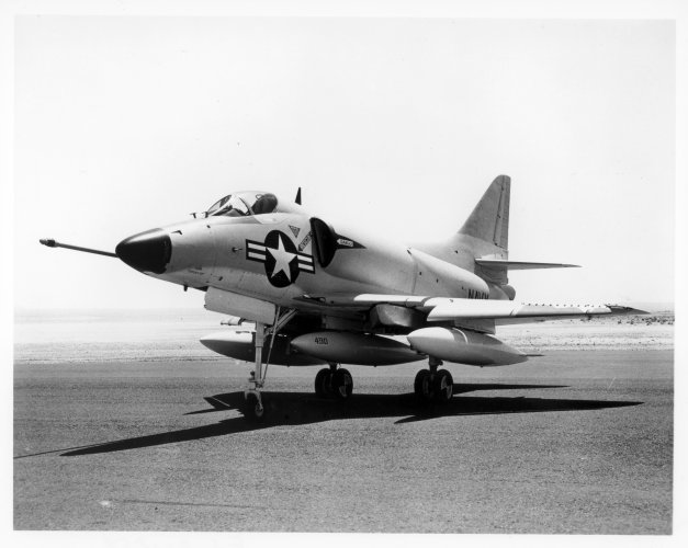 ES-200859.jpg