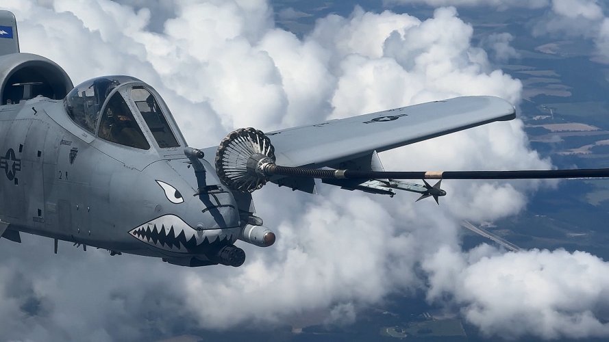 20260520_A-10C_AAR_probe-and-drogue_002.jpg
