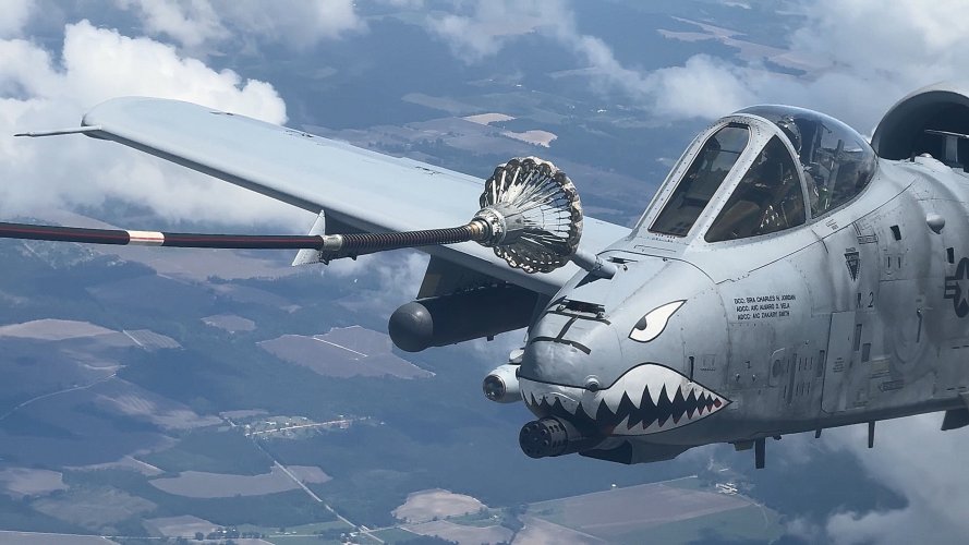 20260520_A-10C_AAR_probe-and-drogue_001.jpg