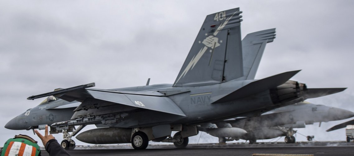 VFA-25-Fist-of-the-Fleet-084.jpg