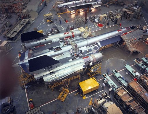 SR-71 construction-2-small.jpg