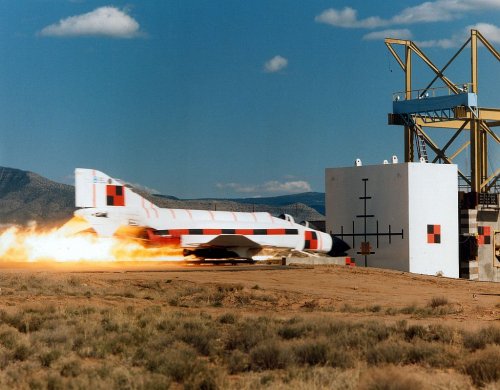 A0084b_Sandia_Collision_Test_F_4_nuclear_plant_small.jpg