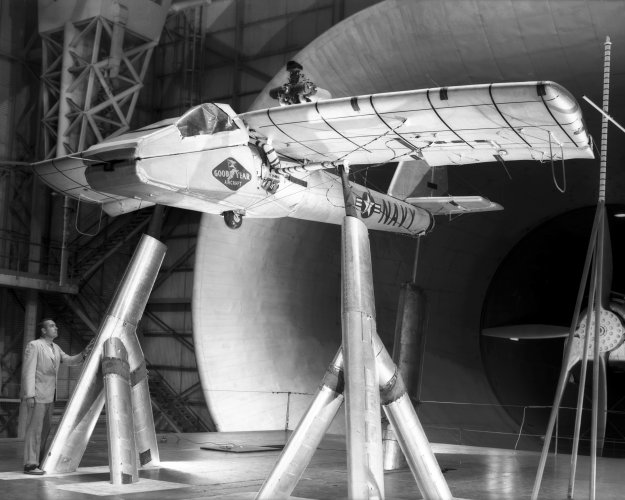 1957-L-03413.jpg