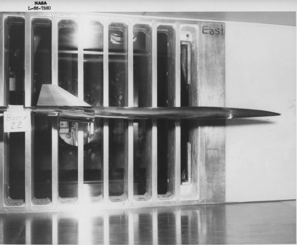 Boeing SST SA-983 I-1, Building 1251; 1966.jpg