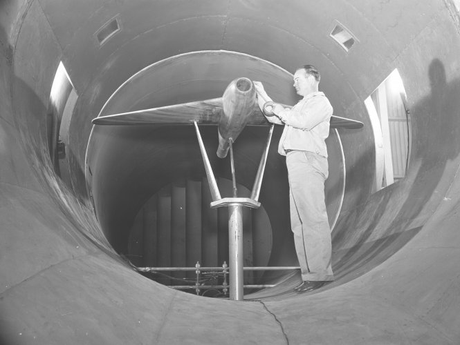17125-125 JB-1 Wind Tunnel Model.jpg
